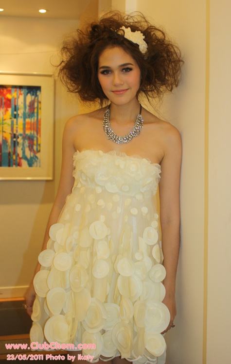 ชมพู่ อารยา ในพิธีบวงสรวงต้มยำลำซิ่ง