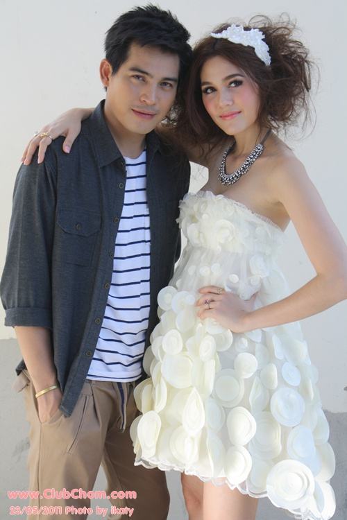 ชมพู่ อารยา ในพิธีบวงสรวงต้มยำลำซิ่ง