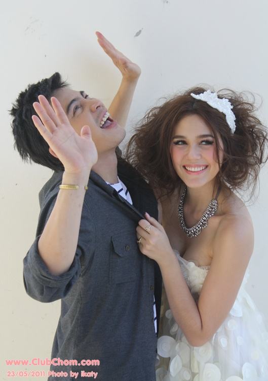 ชมพู่ อารยา ในพิธีบวงสรวงต้มยำลำซิ่ง