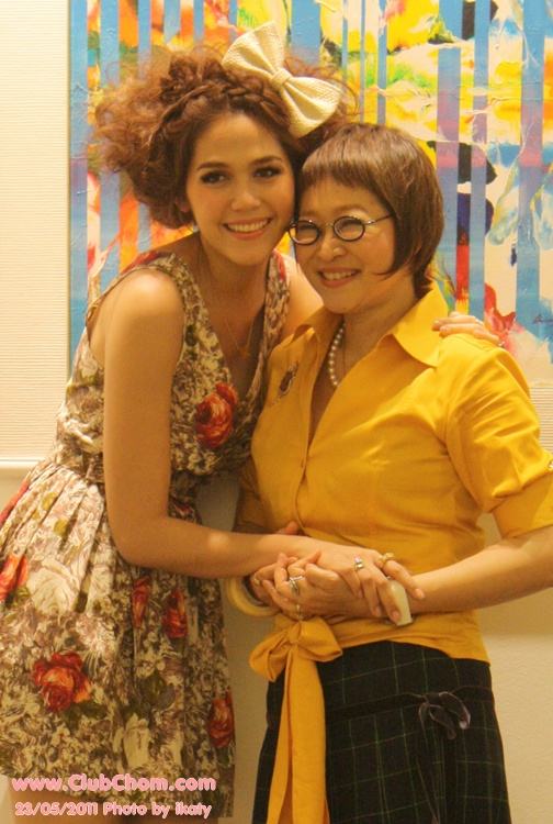 ชมพู่ อารยา ในพิธีบวงสรวงต้มยำลำซิ่ง