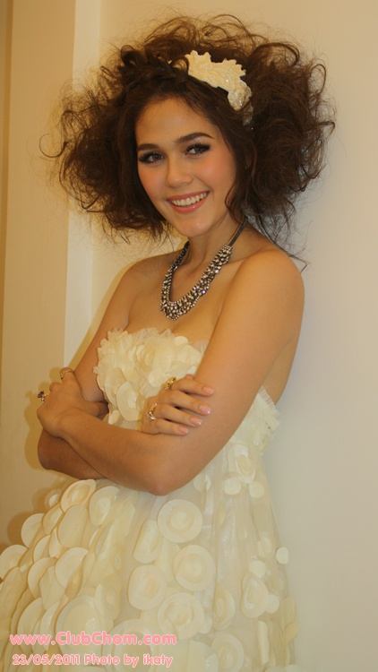 ชมพู่ อารยา ในพิธีบวงสรวงต้มยำลำซิ่ง