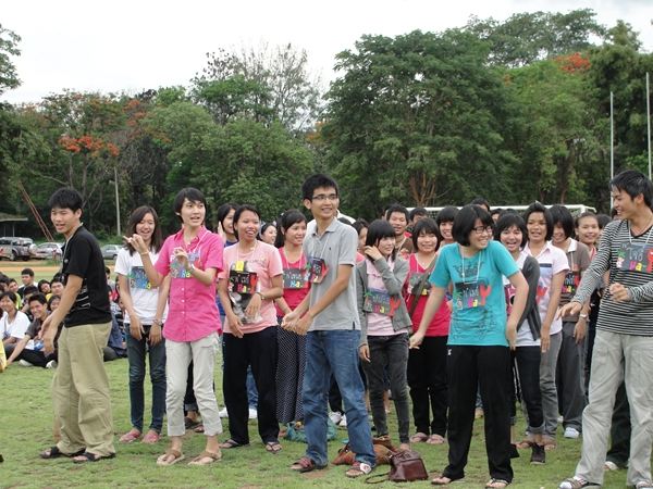 รับน้องสู่รั้วมอดินแดง มหาวิทยาลัยขอนแก่น 54