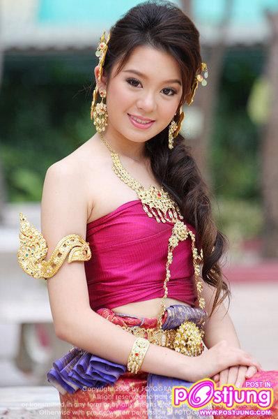 มายด์ สาวหมวยในชุดไทยจ้า
