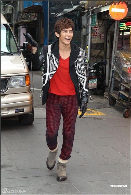 Jiro Wang