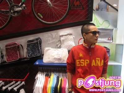 ชีส์ต้างาน Le Coq Sportif @ พารากอน