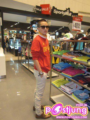 ชีส์ต้างาน Le Coq Sportif @ พารากอน