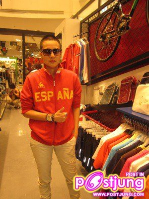 ชีส์ต้างาน Le Coq Sportif @ พารากอน