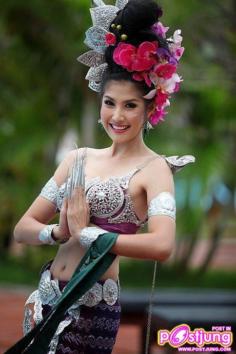 สาวเชียงราย ผู้ที่สามารถคว้า miss earth wather  2010