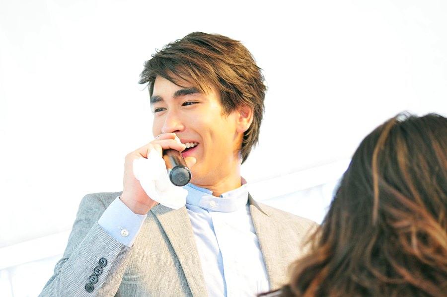 ณเดชน์จากอุบลและอุดร ในงาน Foremost