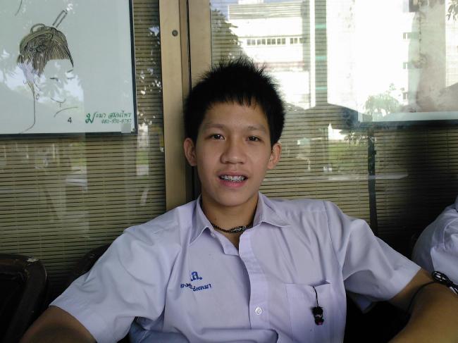 นักเรียนชาย น่าสะเบ๊วว