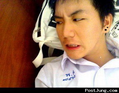นักเรียนชาย น่าสะเบ๊วว