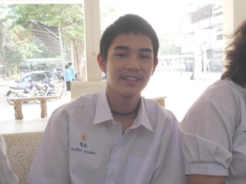 นักเรียนชาย น่าสะเบ๊วว