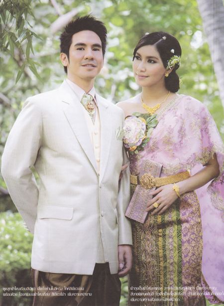 พี่ โป๊บ ธนวรรธน์