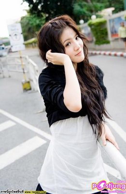 พี่เกรซ พี่แกรนด์เปิดหน้าม้า ใสๆค่ะ