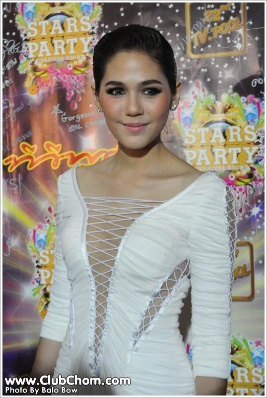 ชมพู่ อารยา กับรางวัลดารากระแสดีแห่งปี