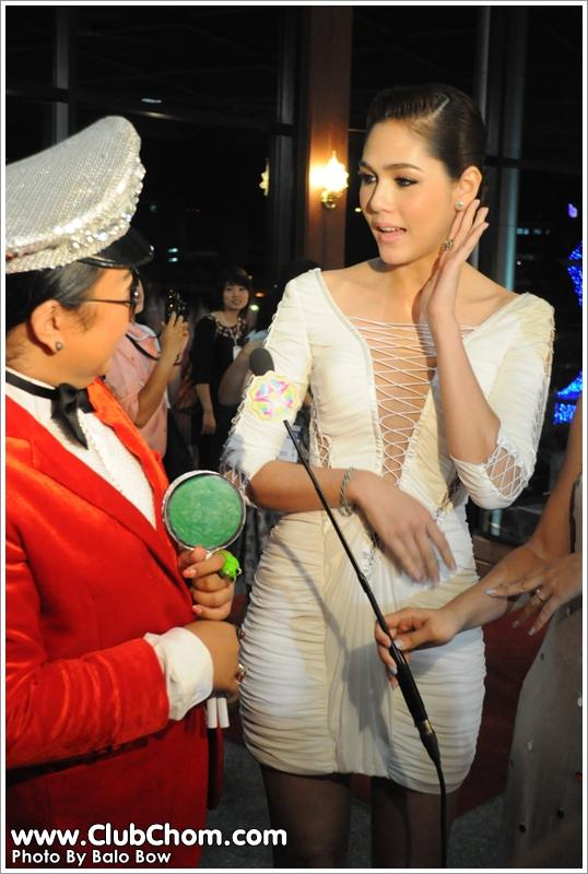 ชมพู่ อารยา กับรางวัลดารากระแสดีแห่งปี