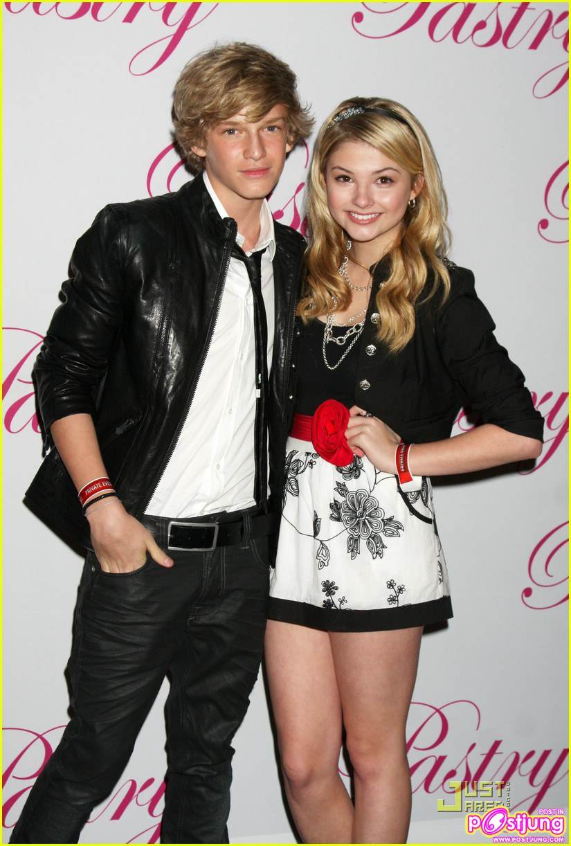 justin bieber and cody simpson like who