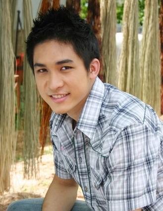 หมอก้อง หล่อใจดี