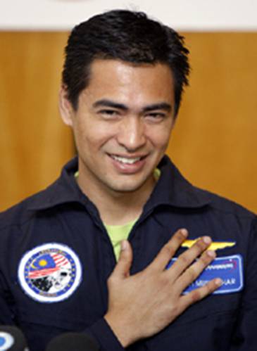 นักบินอวกาศ สุดหล่อ ยังจำกันได้ไหม