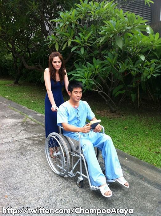 ชมพู่ อารยา และ โป๊บ ใน MV ละอายใจ