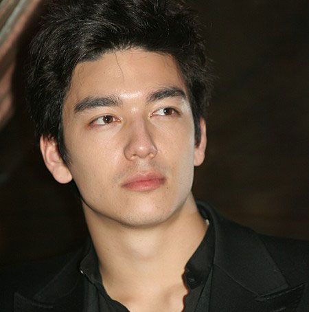 Dennis Joseph O'Neil  ผู้ชายในฝัน ของใครหลายๆคน