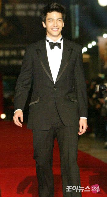 Dennis Joseph O'Neil  ผู้ชายในฝัน ของใครหลายๆคน