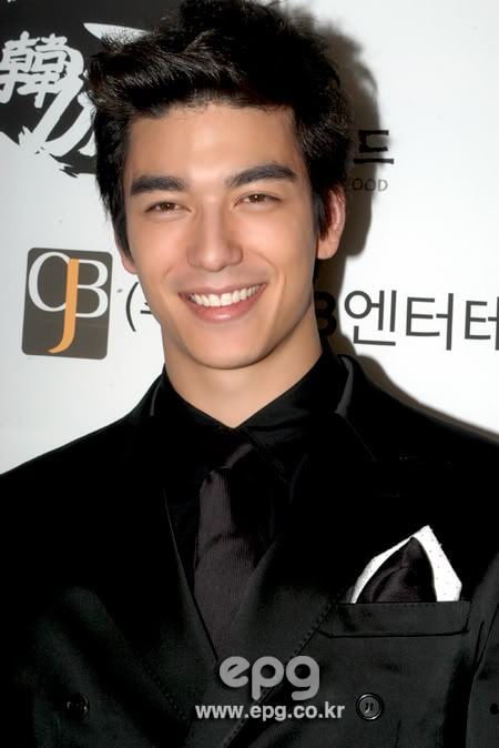 Dennis Joseph O'Neil  ผู้ชายในฝัน ของใครหลายๆคน