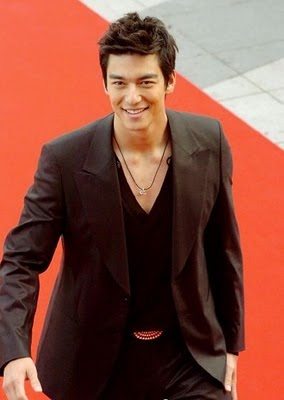 Dennis Joseph O'Neil  ผู้ชายในฝัน ของใครหลายๆคน