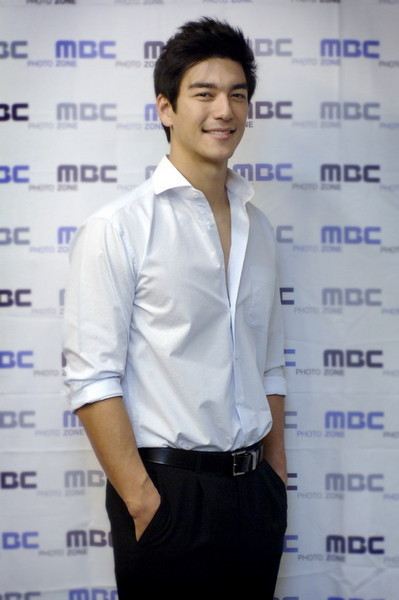 Dennis Joseph O'Neil  ผู้ชายในฝัน ของใครหลายๆคน