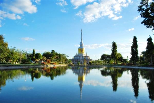 พระธาตุนาดูน
