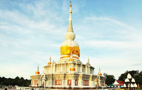 พระธาตุนาดูน