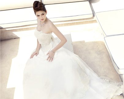 ชมพู่ อารยา ขึ้นปก BRIDE Magazine สวยราวกับเจ้าหญิงเลย