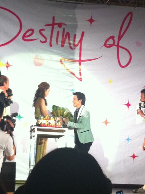 ชมพู่ อารยา มาเซอร์ไพซ์วันเกิดน้องริท The Star