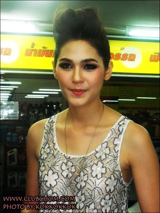 ชมพู่ อารยา หลังจบงาน The Mall Beauty Aholic