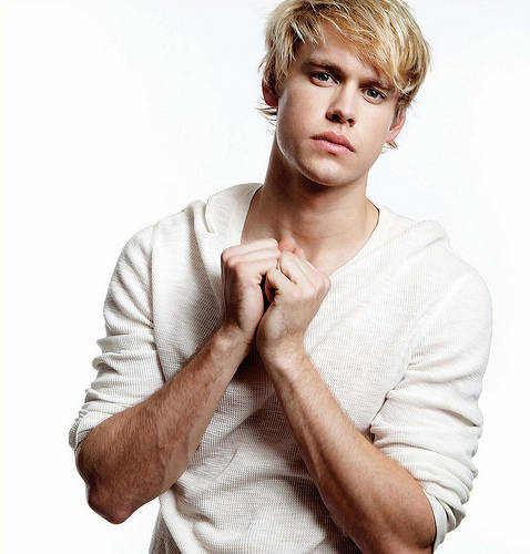 หนุ่ม Sam   ( glee )  หุ่นเปะ