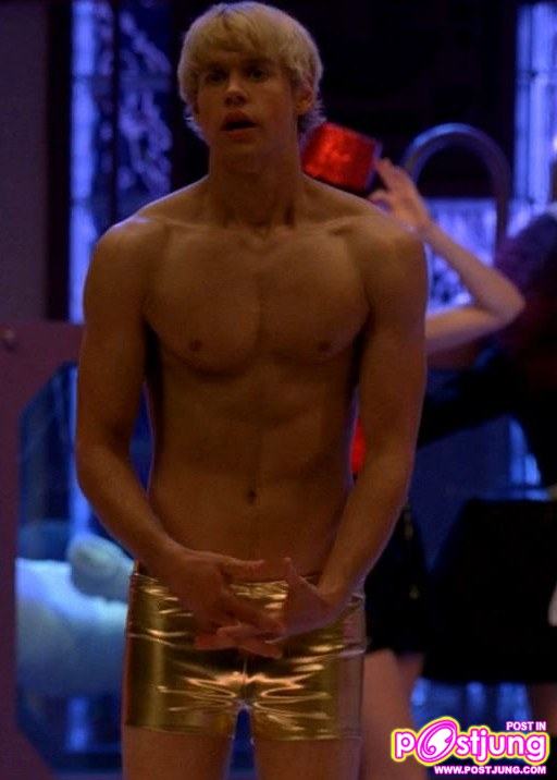 หนุ่ม Sam   ( glee )  หุ่นเปะ