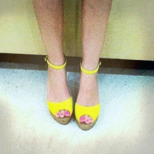 ภาพน่ารักๆของ ชมพู่ อารยา จากเฟซบุ๊ก