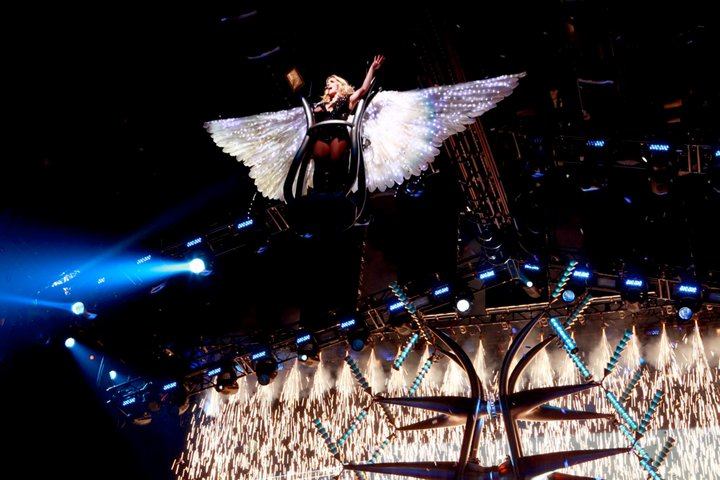 Britney - Femme Fatale Tour