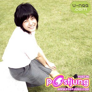 สาวน่ารักในชุดนักเรียนอินเตอร์
