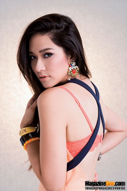 บรรดานักแสดงในสังกัดช่อง 3