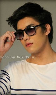 บรรดานักแสดงในสังกัดช่อง 3