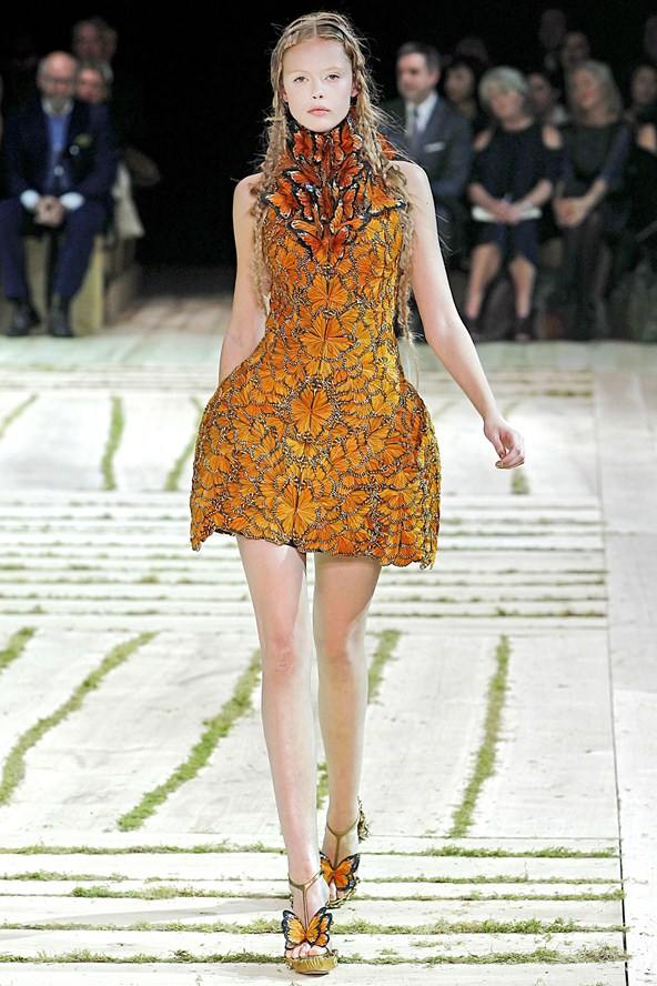 Alexander McQueen : Spring/Summer 2011