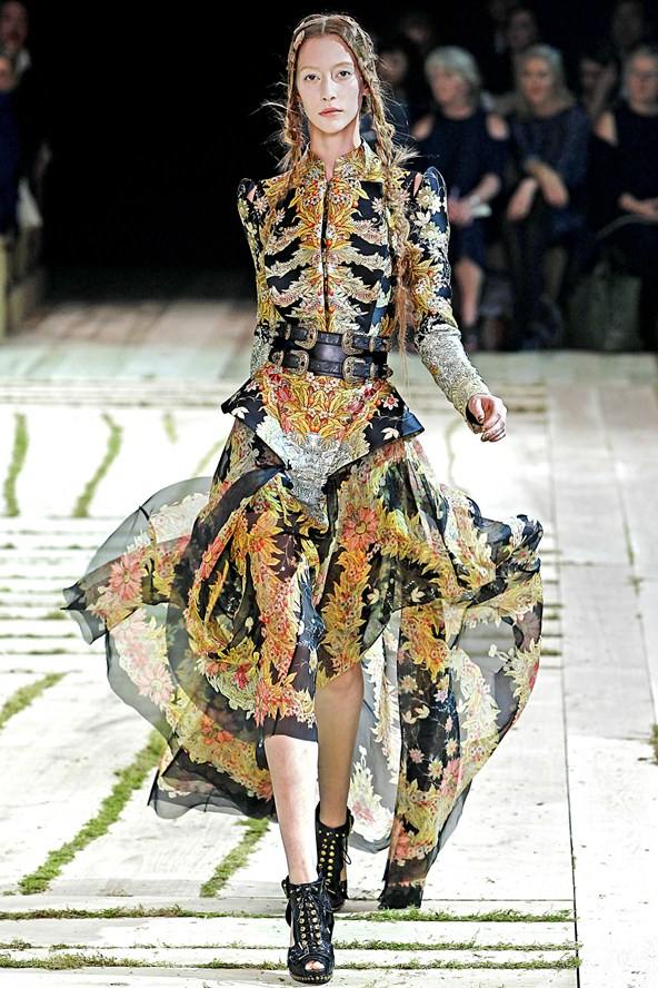 Alexander McQueen : Spring/Summer 2011