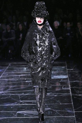 รำลึกผลงาน Alexander McQueen : Autumn/Winter 2009-10