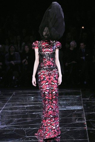 รำลึกผลงาน Alexander McQueen : Autumn/Winter 2009-10