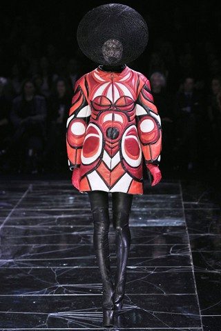 รำลึกผลงาน Alexander McQueen : Autumn/Winter 2009-10