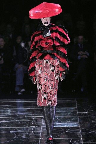 รำลึกผลงาน Alexander McQueen : Autumn/Winter 2009-10