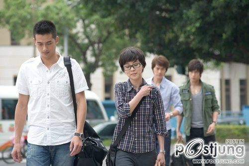 男生宿舍的女生 (Nan Sheng Su She De Nu Sheng) 2011