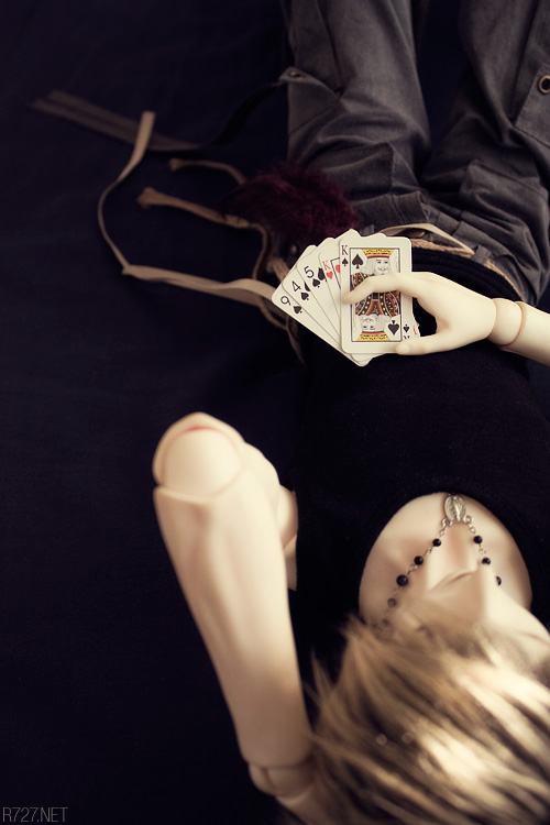 :: dollfie ::