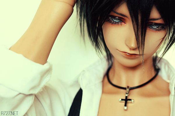 :: dollfie ::